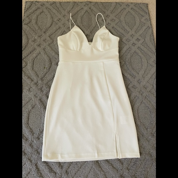 THE EVEY DRESS WHITE - Picture 2 of 13